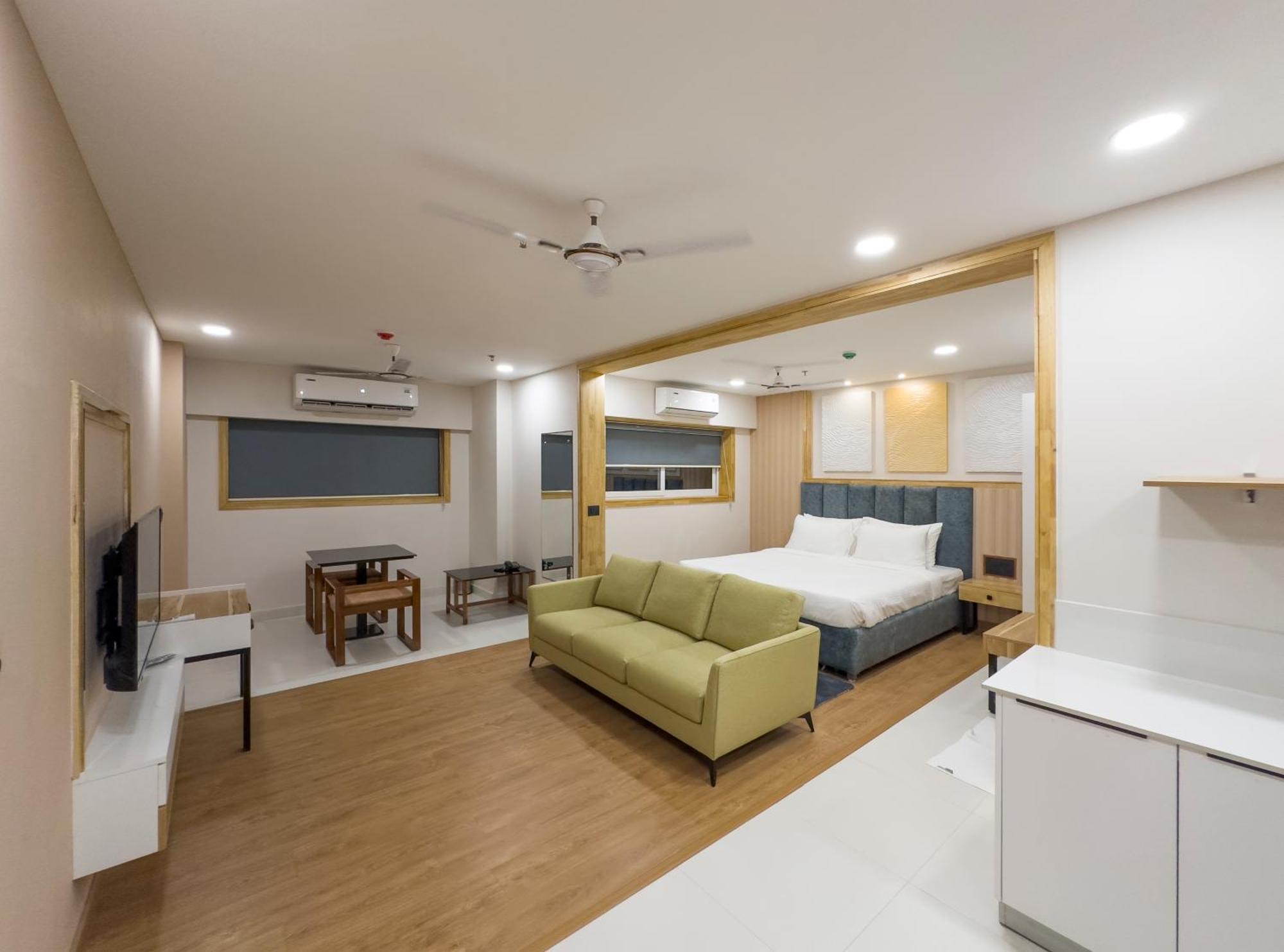 The Habitat Suites Guruvāyūr Eksteriør bilde